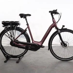 Op = Op Batavus Finez E-go 8 Gang