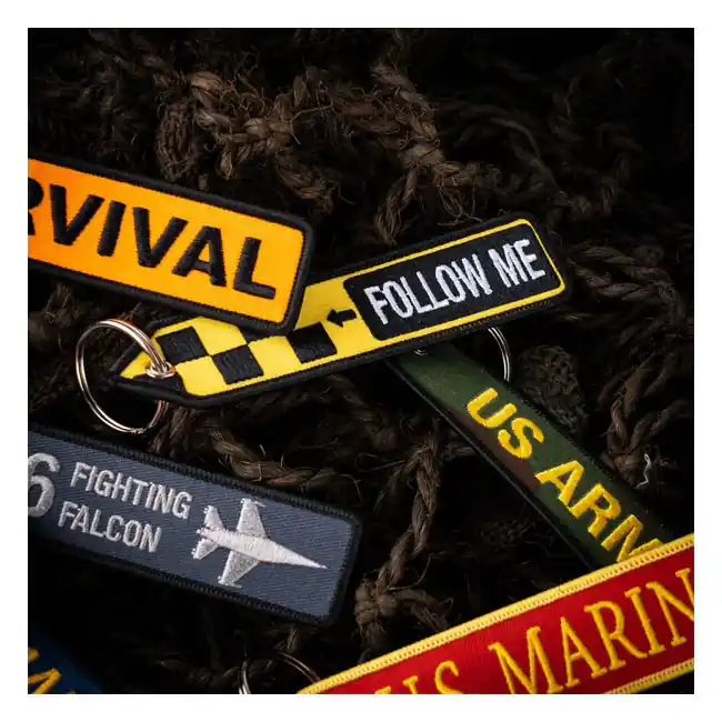 Actieprijs Army Surplus Follow Me Sleutelhanger